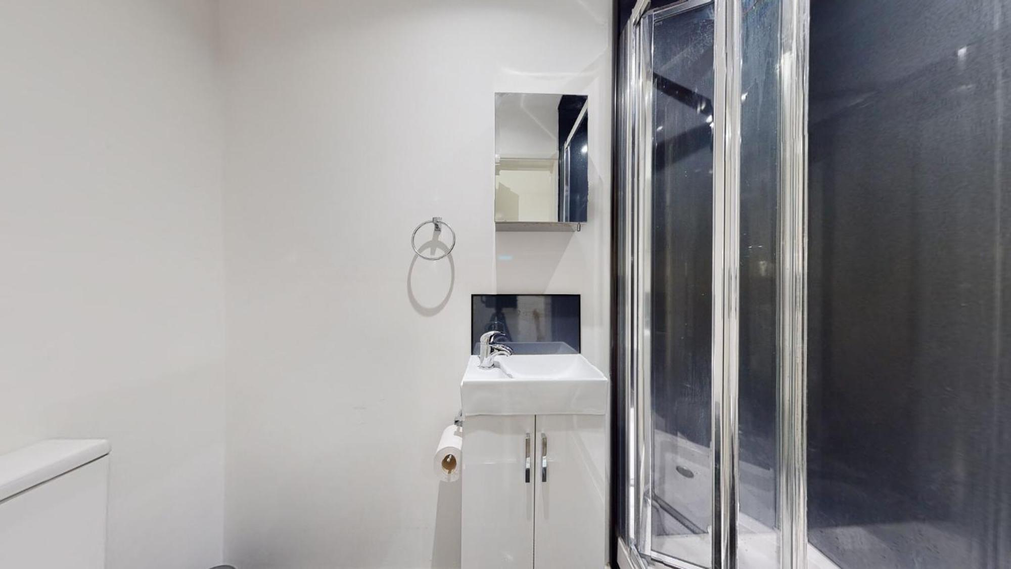 Studio 48B London Luaran gambar